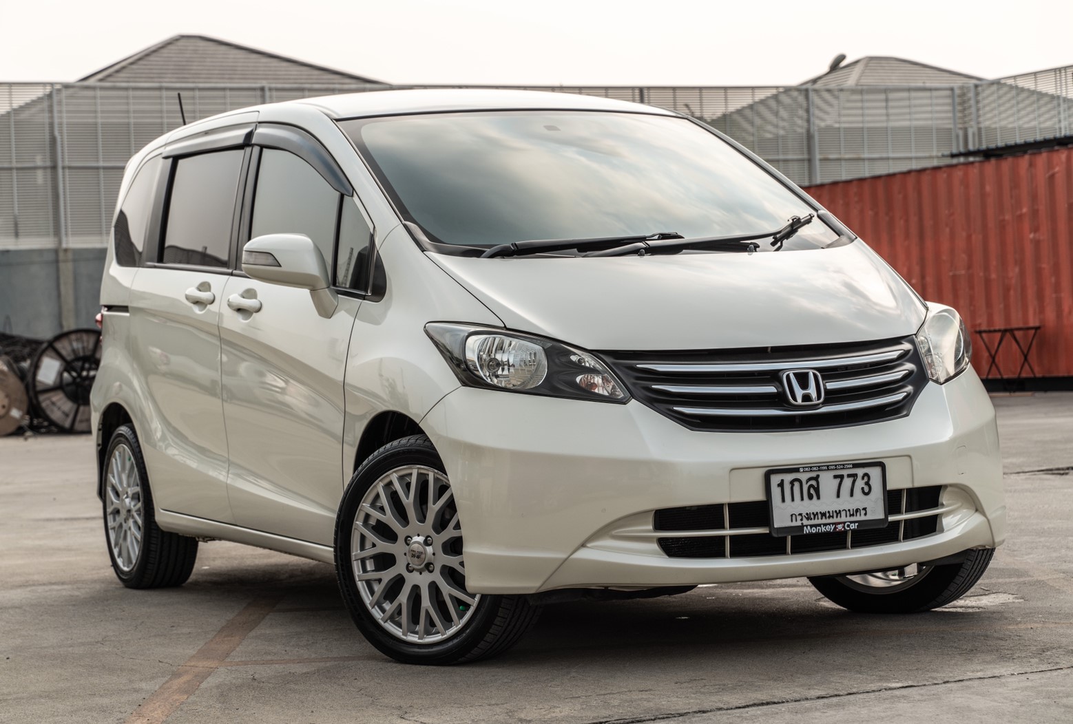 Honda freed 2012 года