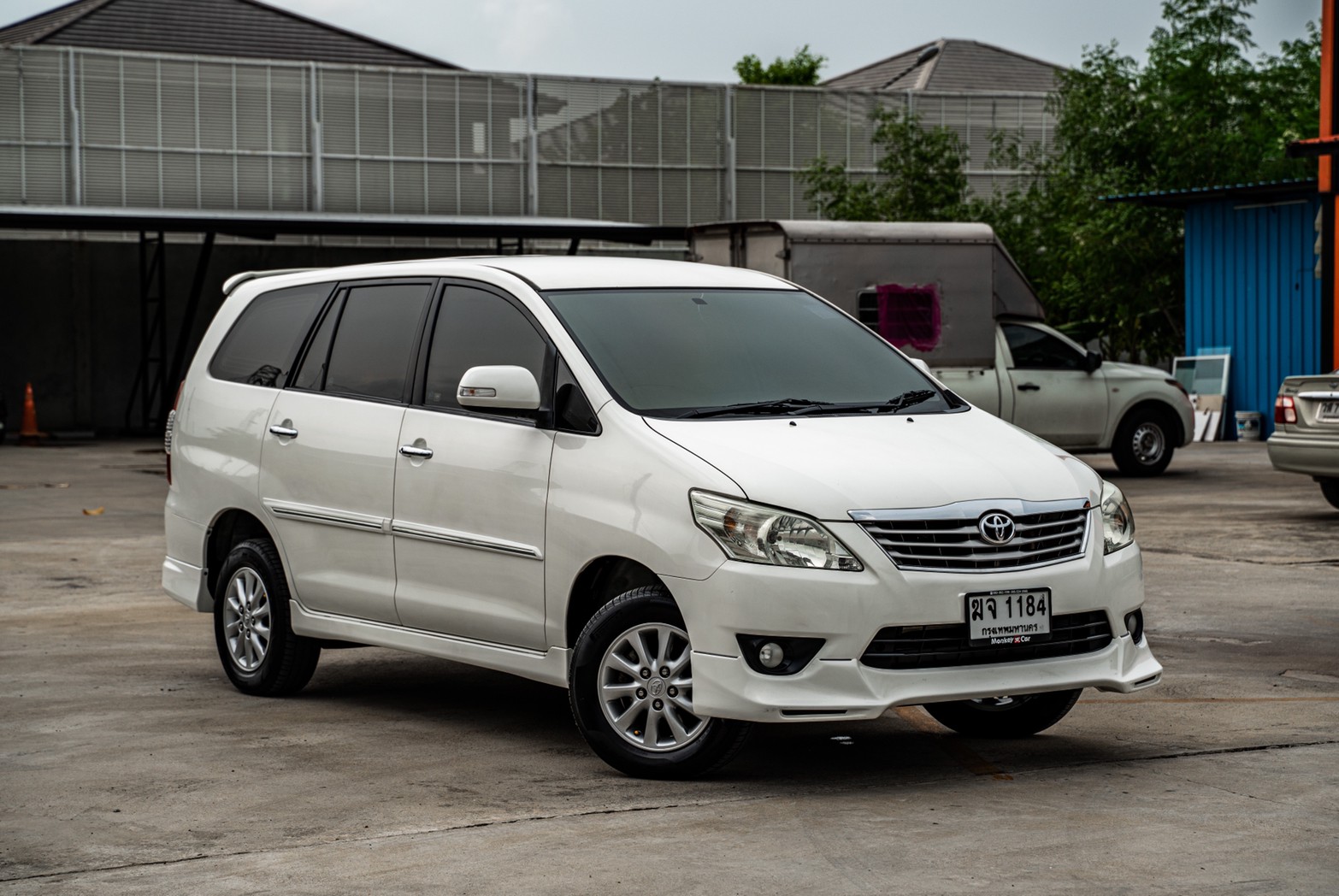 Car4Sure - 2012 TOYOTA INNOVA 2.0 V