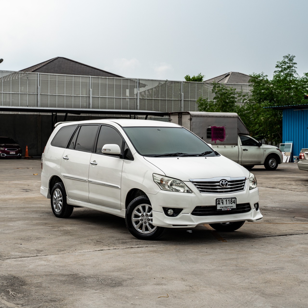 Car4Sure - 2012 TOYOTA INNOVA 2.0 V